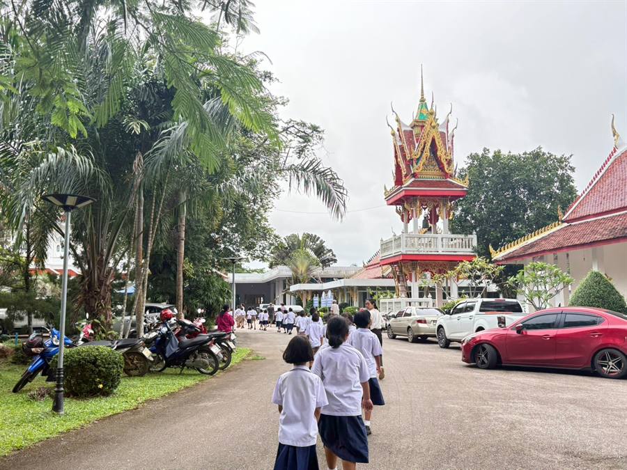 บรรยากาศงานแห่เทียนพรรษา