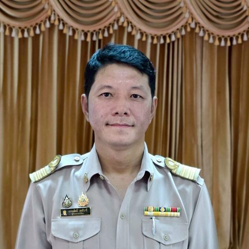 นายอรรถสิทธิ์ สุทธิวารี
